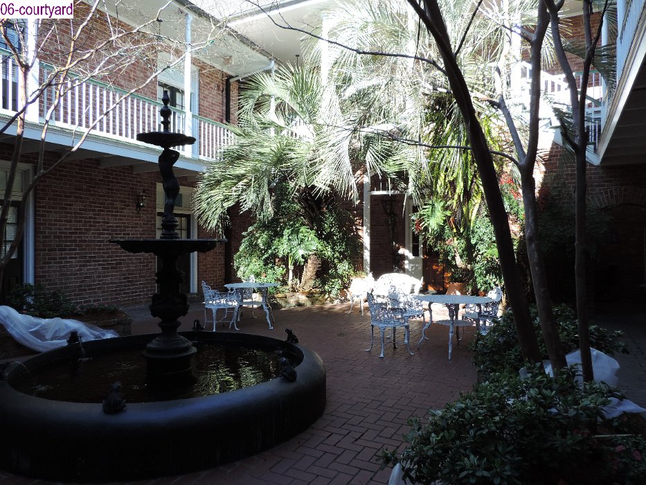 06-courtyard.jpg